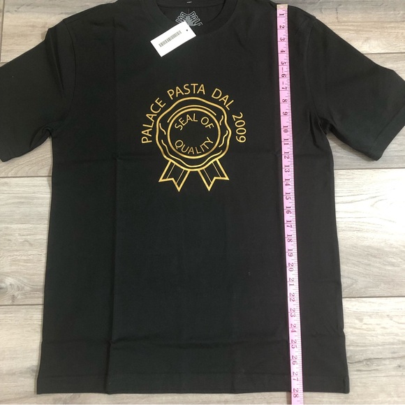 Palace Small Portion T-shirt Size Medium in Black Color - Picture 6 of 10